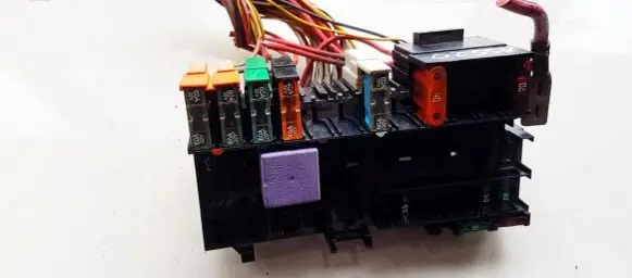 Renault Scenic I Fuse box set 7703497782