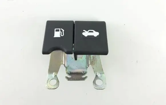 Nissan Qashqai Fuel cap release pull handle 