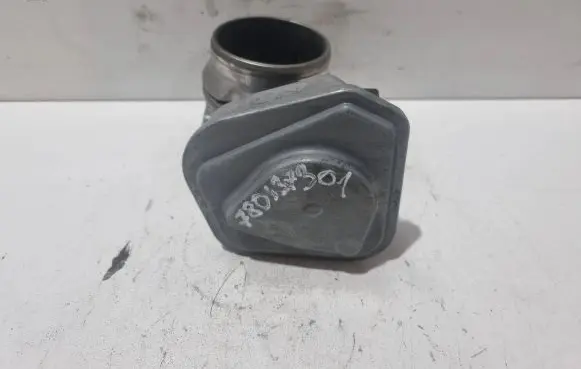 BMW 1 E82 E88 Throttle valve 780437301