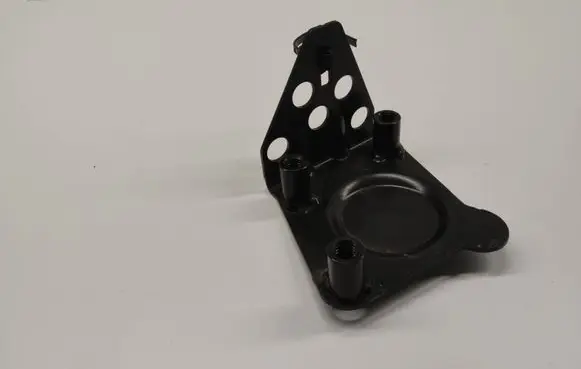Volvo XC40 Radiator mount bracket 32298669