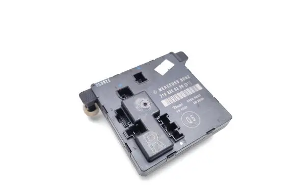 Mercedes-Benz CLS C219 Door control unit/module 2198200326