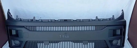 Renault Master IV Front bumper 622541366R
