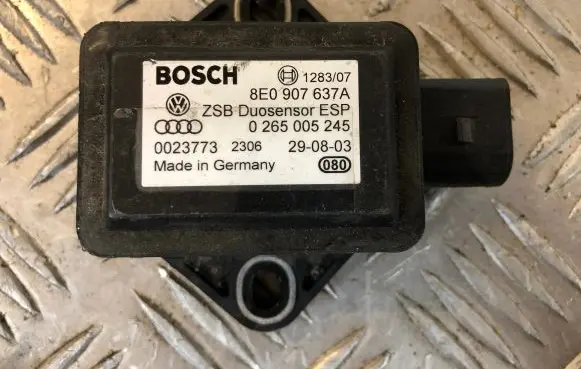 Audi A4 S4 B6 8E 8H ESP acceleration yaw rate sensor 8E0907637A 0023773 0265005245
