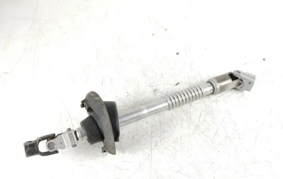 BMW i3 Steering column universal joint 6864587