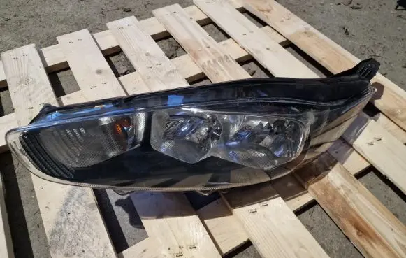 Ford Fiesta Headlight/headlamp C1BB13W030AE