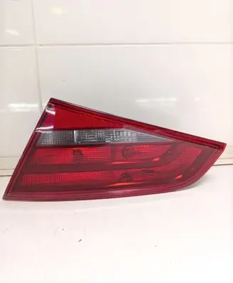 Audi A3 S3 8V Tailgate rear/tail lights 8V4945094 000081090202504