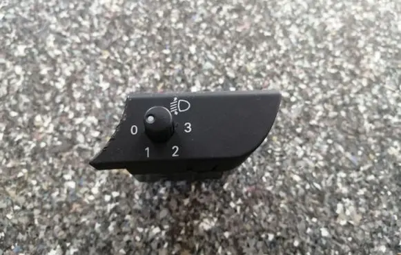 Audi A4 S4 B6 8E 8H Headlight level height control switch 8E1919094