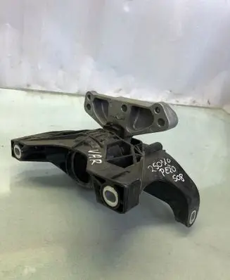Peugeot 508 II Engine mount bracket 9820297580