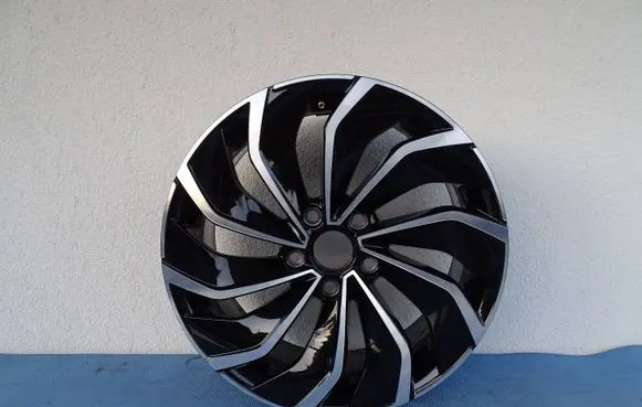 Volkswagen Golf VIII R17 alloy rim 5H0601025D