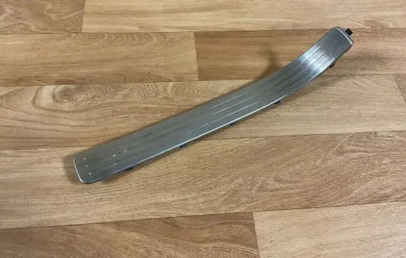 Porsche Cayenne (9PA) Rear sill trim cover 7L0853794C