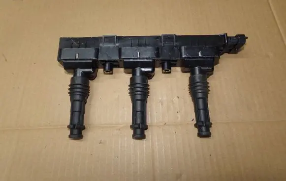 Opel Corsa C High voltage ignition coil 