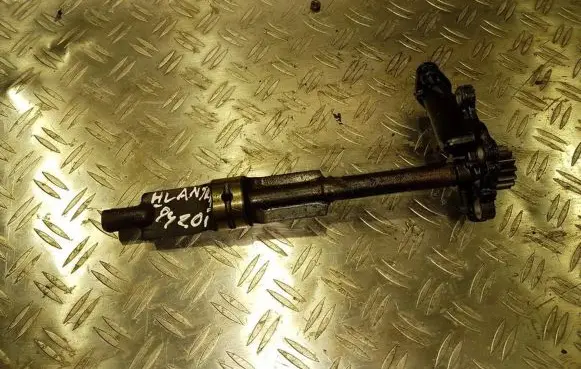 Hyundai Lantra I Oil pump 