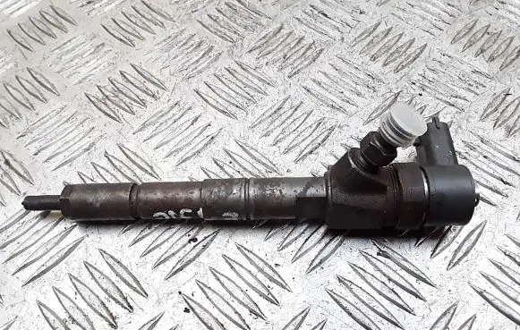 Opel Insignia A Fuel injector 0445110423