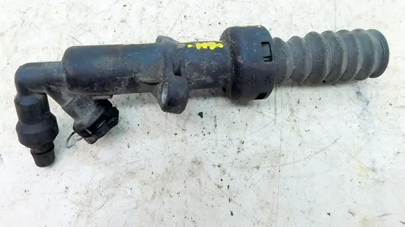 Peugeot 307 Clutch slave cylinder 190846