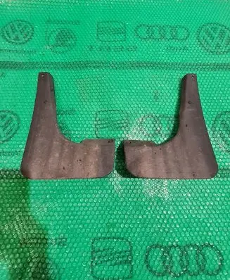 BMW 1 E82 E88 Mudguards set 82160309657 82160309655