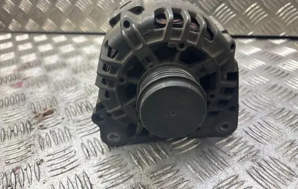 Volkswagen PASSAT B5.5 Generator/alternator 028903031A