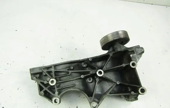 Audi A4 S4 B7 8E 8H Generator/alternator bracket 