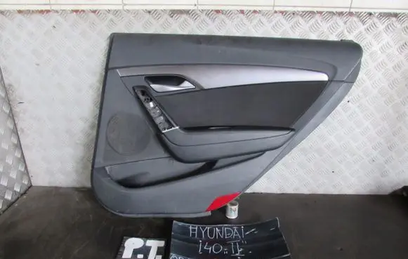 Hyundai i40 Rear door card panel trim 32000