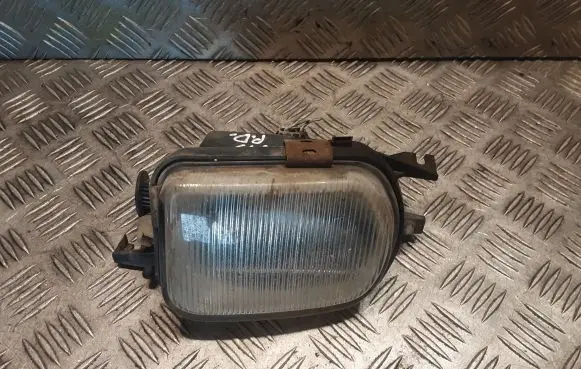 Mercedes-Benz C W203 Front fog light 2158200656 A2158200656