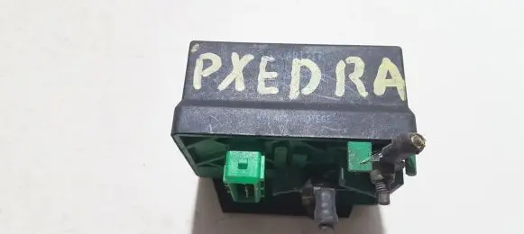 Peugeot 406 Glow plug pre-heat relay 9639912580 51299011A