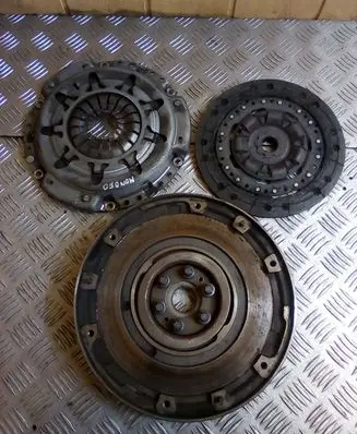 Ford Mondeo Mk III Clutch set kit 1S716477AB 323059510