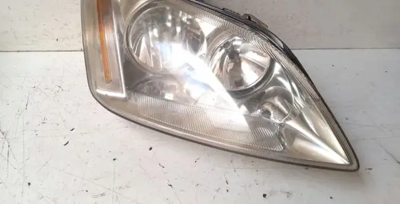 Ford Focus C-MAX Headlight/headlamp 270606