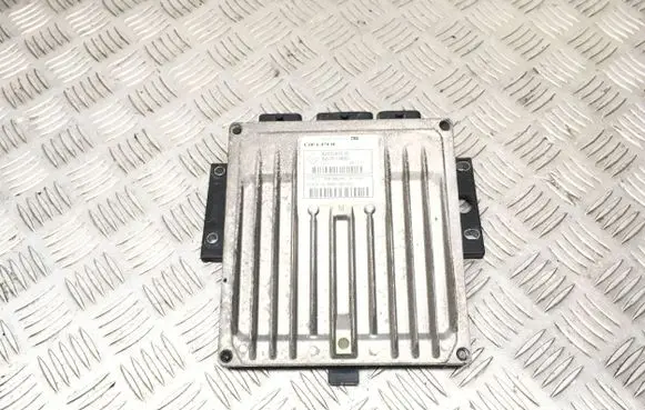 Renault Scenic II - Grand scenic II Engine control unit/module 8200399038 8200619409 R0410B034C
