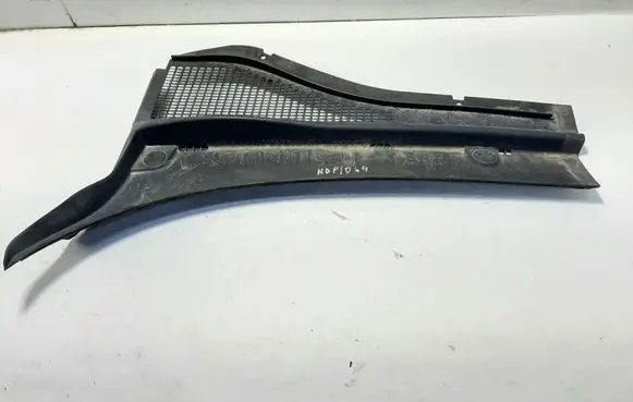 Skoda Superb B8 (3V) Wiper trim 3V0819415 3V2819415