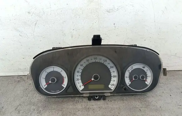 KIA Ceed Speedometer (instrument cluster) 940031H090