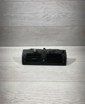 BMW X3 E83 Dash center air vent grill 3400074