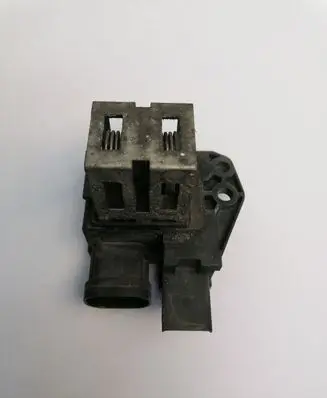Peugeot 207 Coolant fan relay 9685044780 9662872380