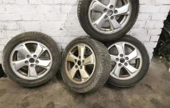 Hyundai ix35 R16 alloy rim 529102Y100