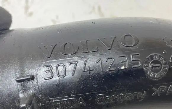 Volvo V50 Intercooler hose/pipe 30741235