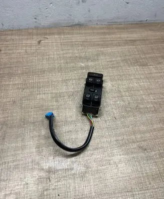 Mercedes-Benz C W203 Electric window control switch A2038200110 501809 220601FQ03