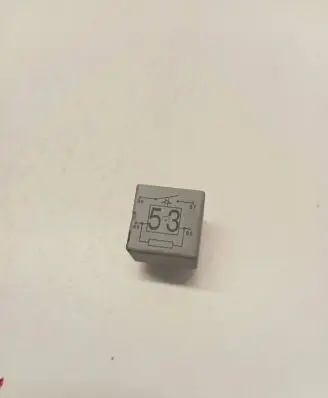Volkswagen Transporter - Caravelle T4 Other relay 141951253B 20240072
