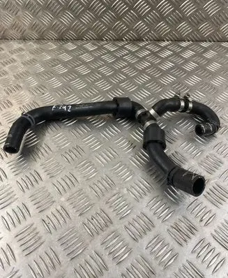 Audi Q3 8U Engine coolant pipe/hose 5N0122157