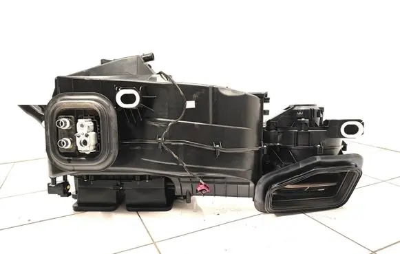 Mercedes-Benz CLA C118 X118 Interior heater climate box assembly A2478308602