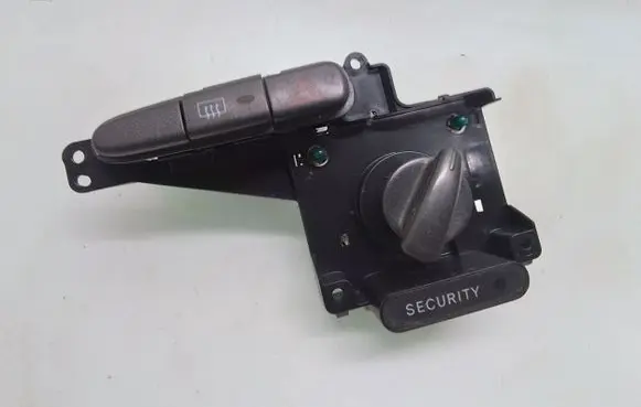 Toyota Yaris Hazard light switch 758294