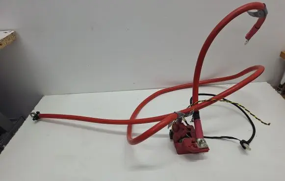 BMW 5 E60 E61 Positive cable (battery)