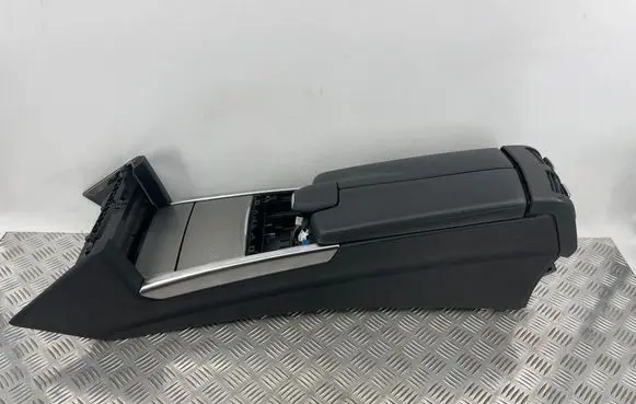 Mercedes-Benz E W212 Armrest