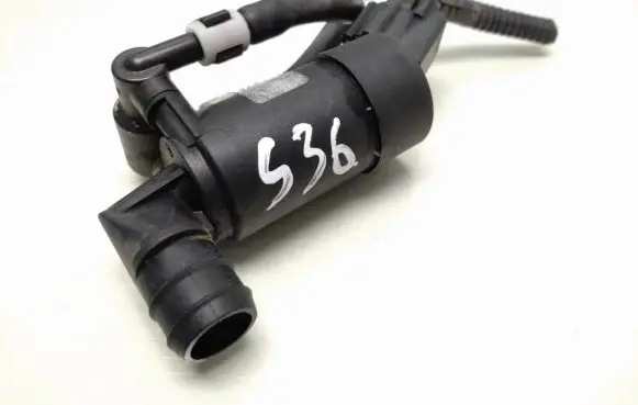 Ford Focus Windscreen/windshield washer pump