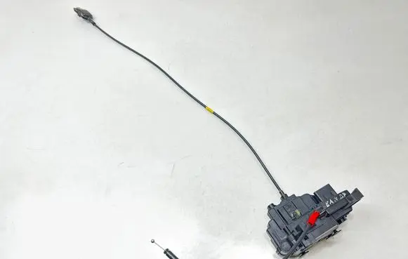 Renault Kangoo II Front door lock