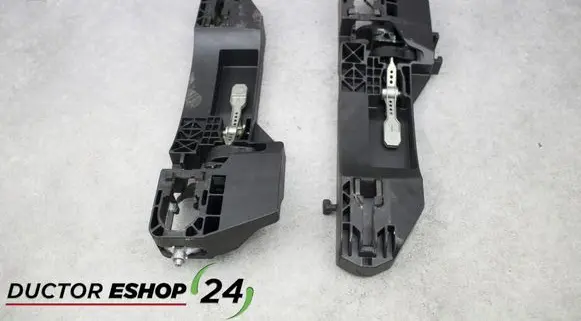 Fiat Bravo Front door exterior handle/bracket 