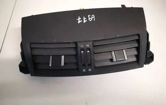 Dash center air vent grill