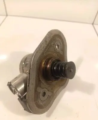 BMW 3 E90 E91 Fuel injection high pressure pump 756247307 0261520041 1000853518