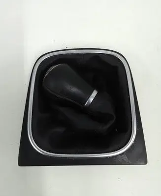 Volkswagen Golf VI Gear lever shifter trim leather/knob 5K0711113R 6001002470
