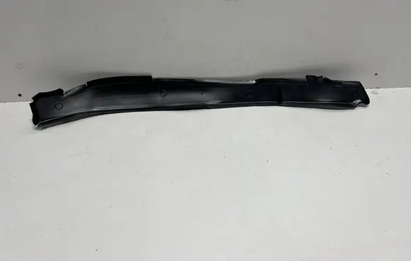 Volkswagen Tiguan Front arch trim 571821112A
