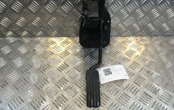Jaguar XF Accelerator throttle pedal 8X239F832B