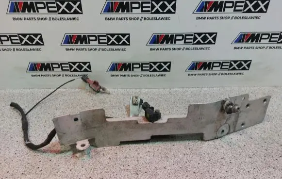 BMW X6 F16 Headlight/headlamp mounting bracket 7294492