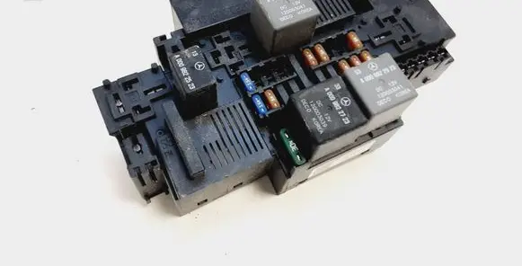 Mercedes-Benz GLC X253 C253 Fuse module A2229063202